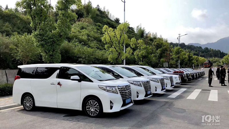 租车行业新风向:三亚旅游旺季租车攻略