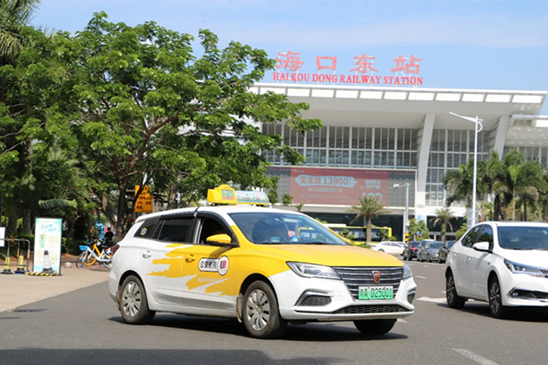 海南租车市场新趋势:租赁汽车享受假期
